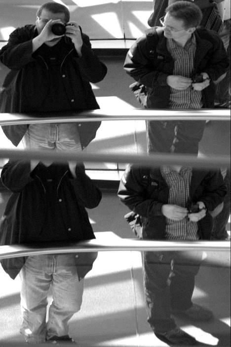 Grayffiti::Photos scratched on screen